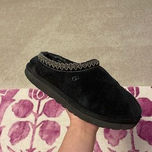 Black Tasman UGG
